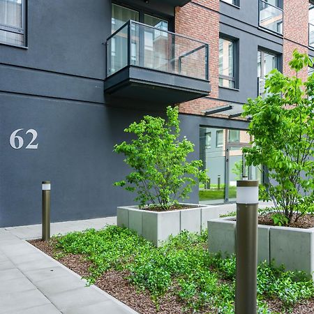 Apartment With Balcony And Free Parking In Poznan By Noclegi Renters Buitenkant foto