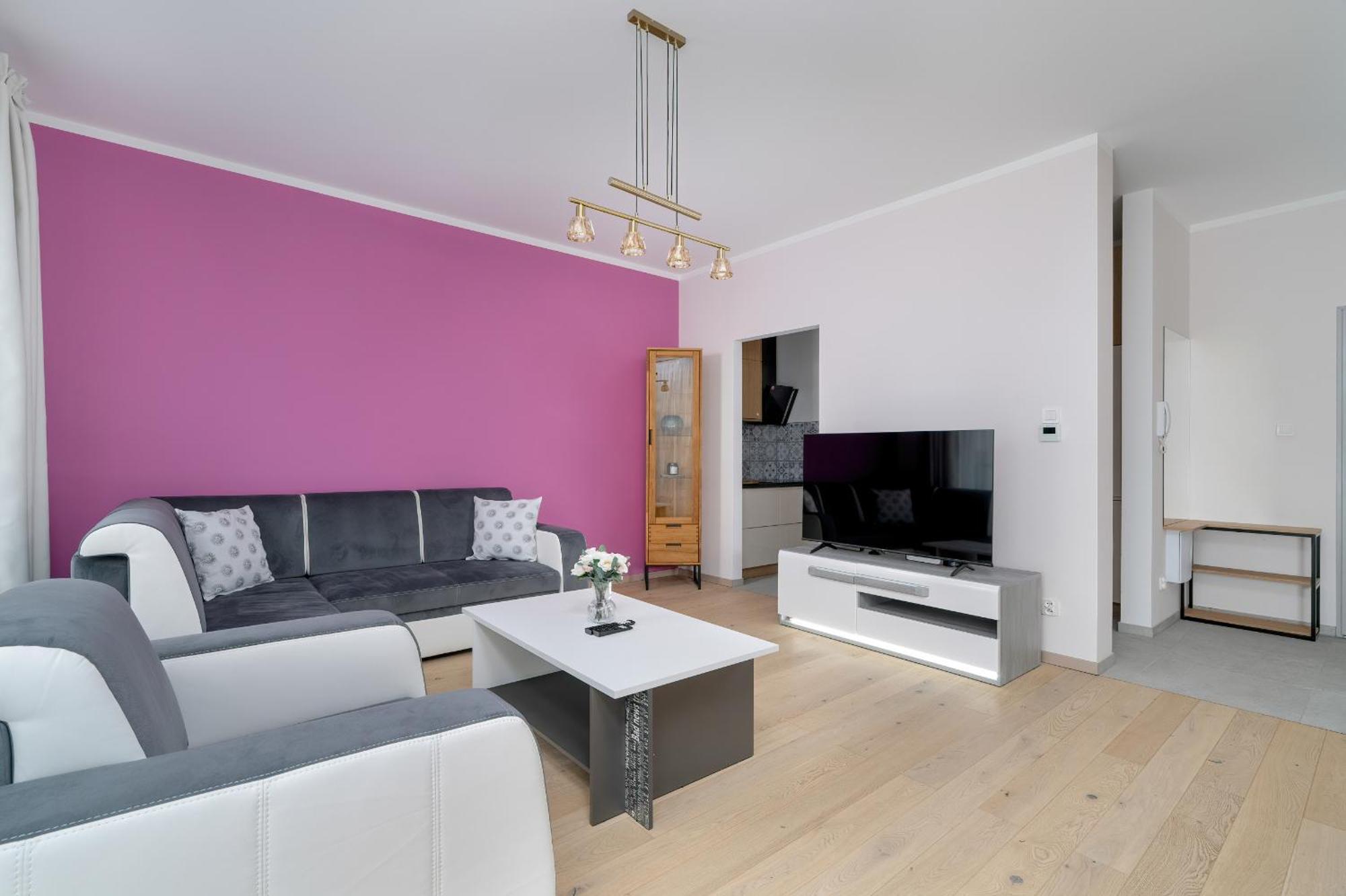 Apartment With Balcony And Free Parking In Poznan By Noclegi Renters Buitenkant foto